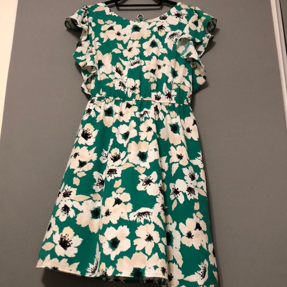 Merona Dresses & Skirts - A floral dress